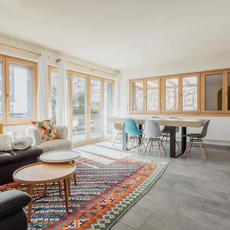 Spacieux Et Apartman *