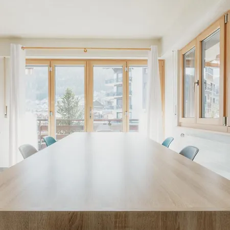 Apartament Spacieux Et *