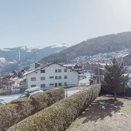 Apartament Spacieux Et *