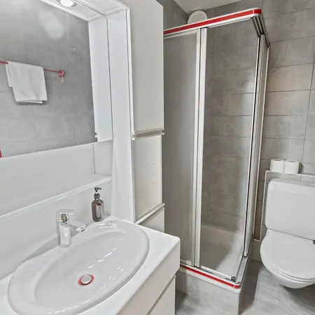 Spacieux Et Apartman *